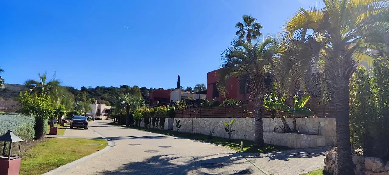 Guest house Gorgeous 3 Bedrooms In Villa Natural Reserve Park! Estepona